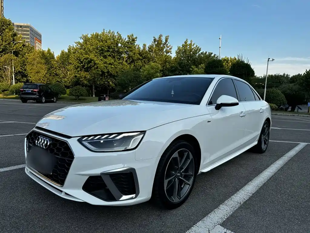 Audi A4 2021