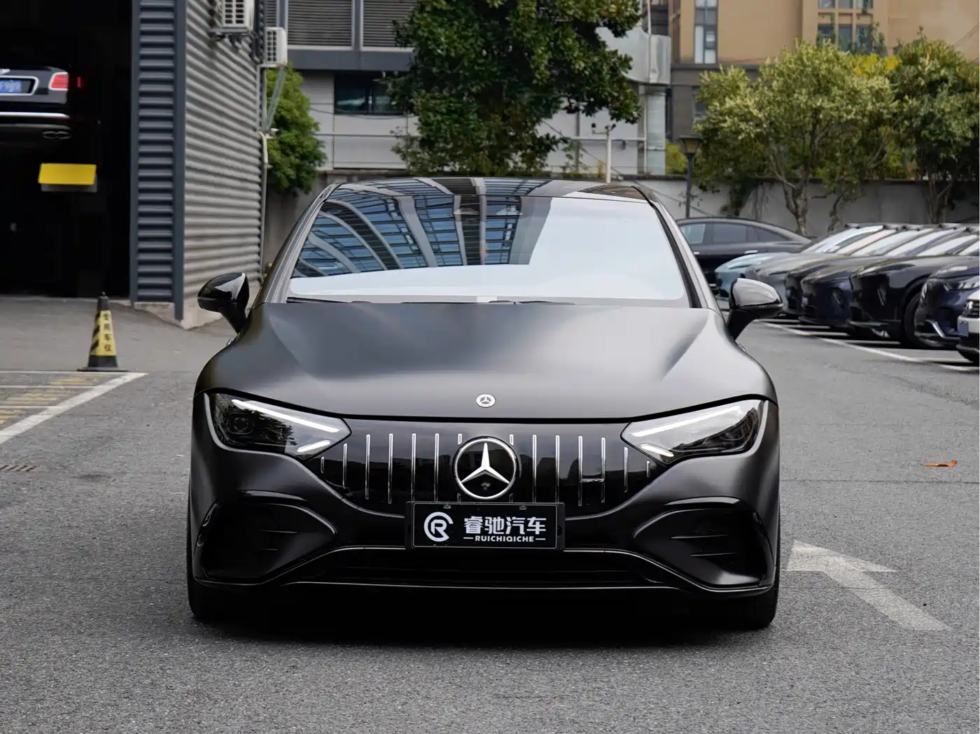 Mercedes-Benz EQE AMG 2024