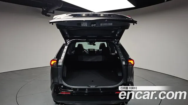 Toyota RAV4 2025