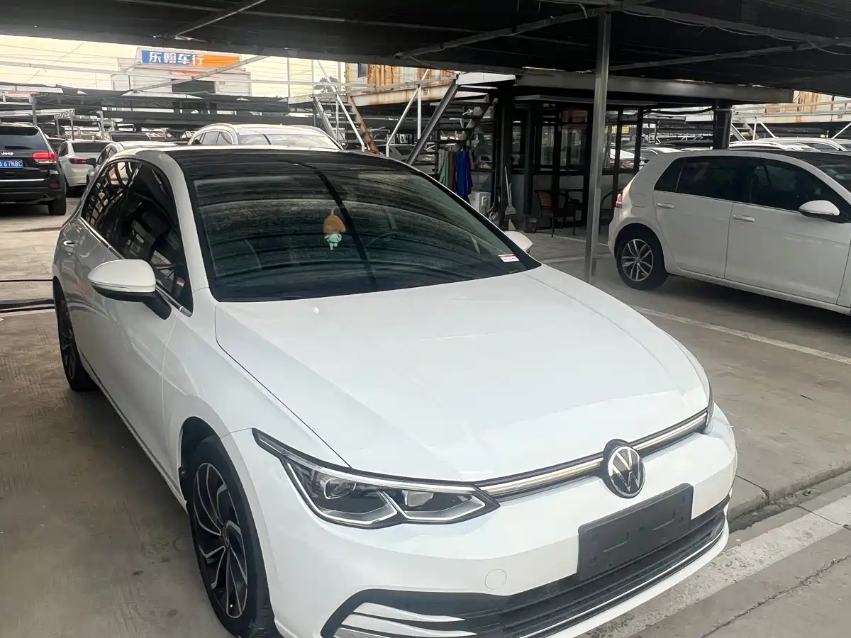 Volkswagen Golf 2022
