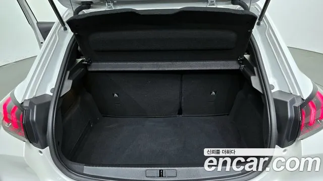 Peugeot 208 2022