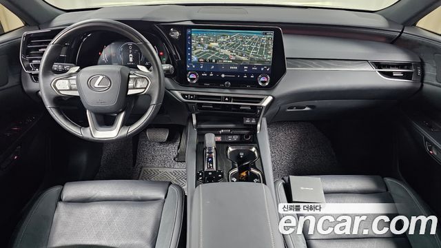 Lexus RX 2023