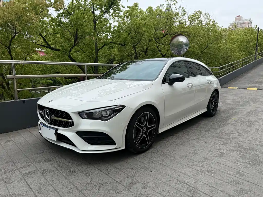 Mercedes-Benz CLA 2022