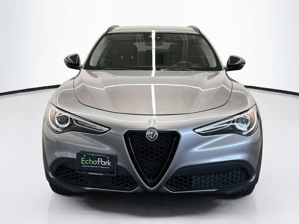 Alfa Romeo Stelvio 2021