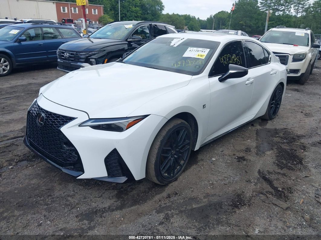 Lexus IS 2021