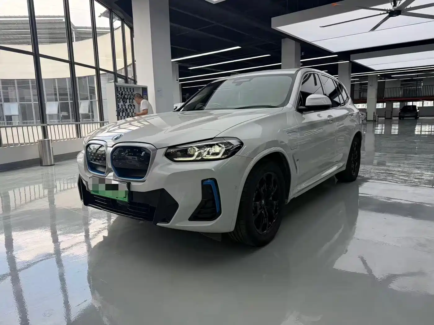 BMW iX3 2022