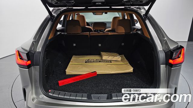 Lexus NX 2023