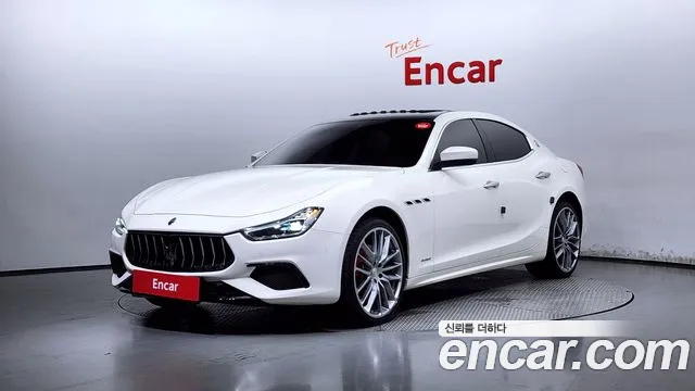 Maserati Ghibli 2020