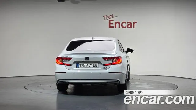 Honda Accord 2022