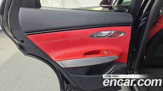 Genesis GV70 2021