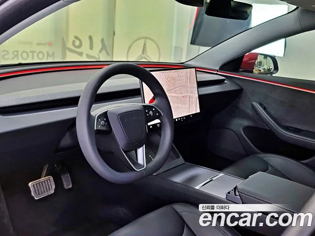 Tesla Model 3 2024