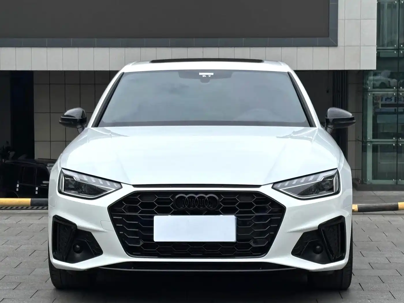 Audi A4 2023