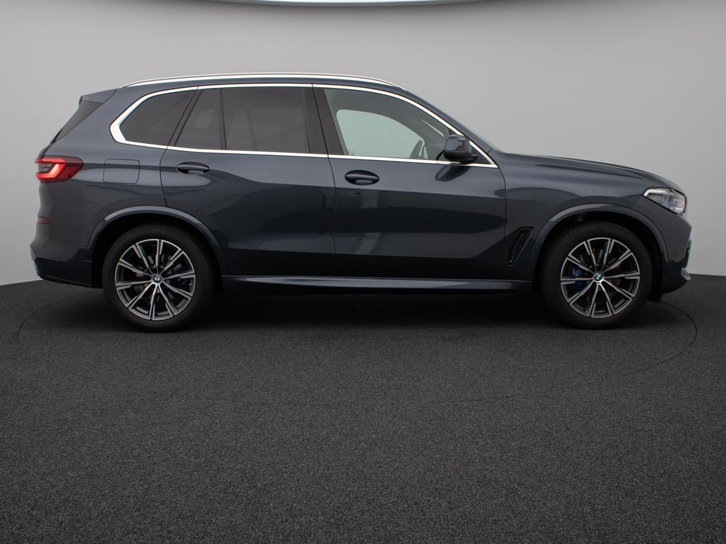 BMW X5 2022