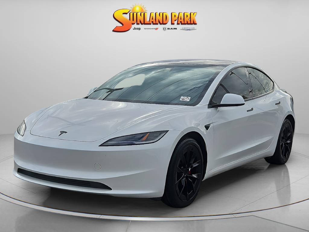 Tesla Model 3 2024