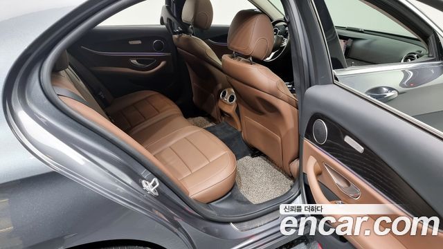 Mercedes-Benz E-Класс 2020