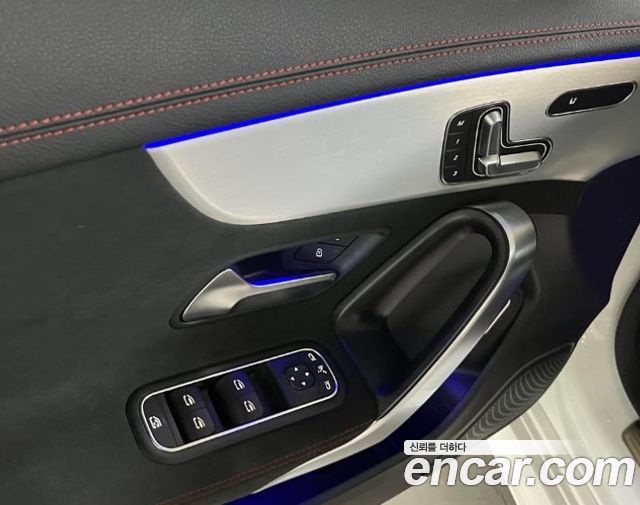 Mercedes-Benz CLA 2023
