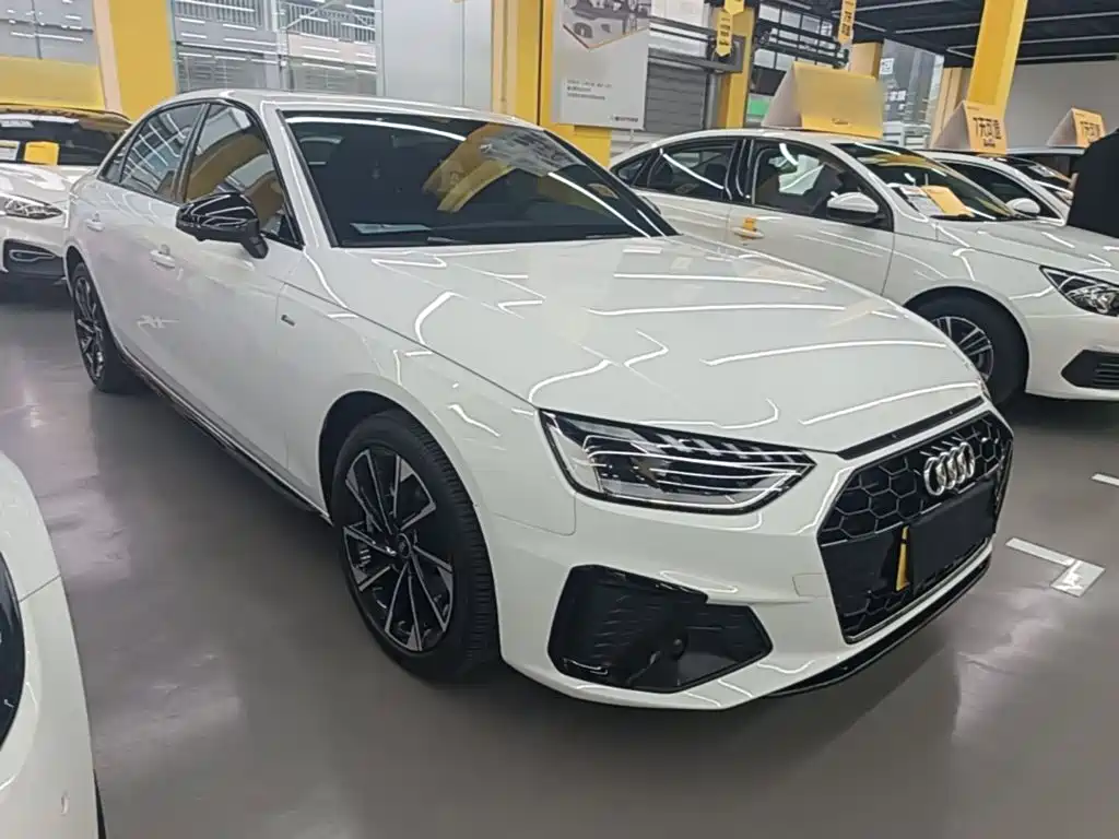 Audi A4 2023