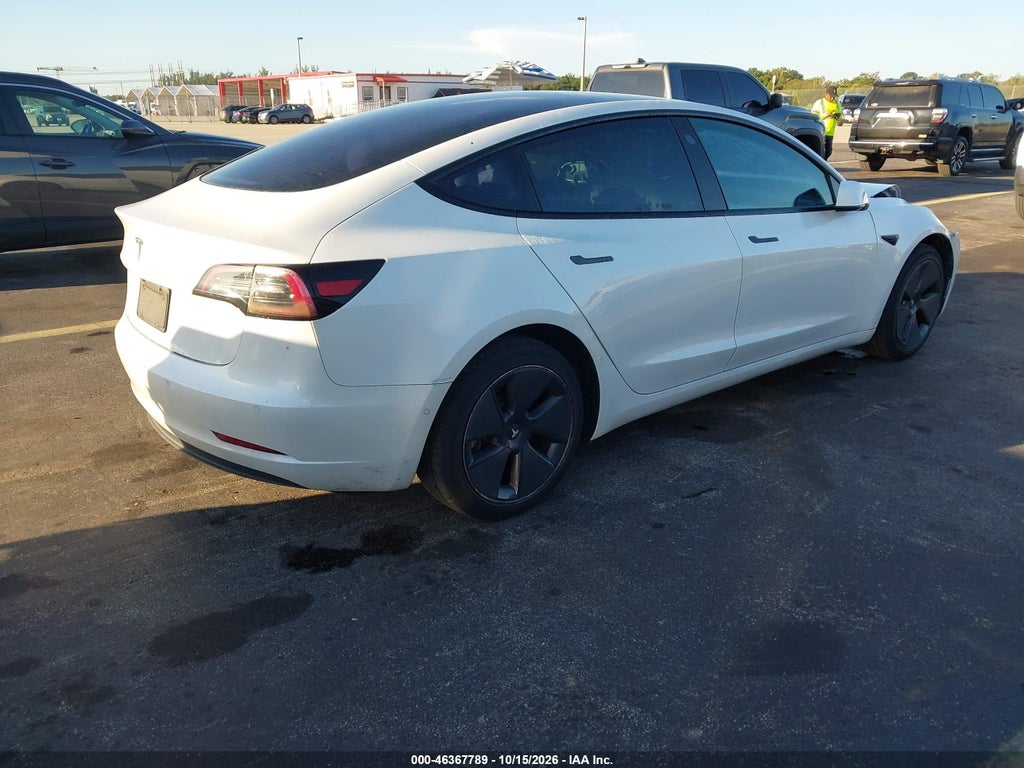 Tesla Model 3 2021