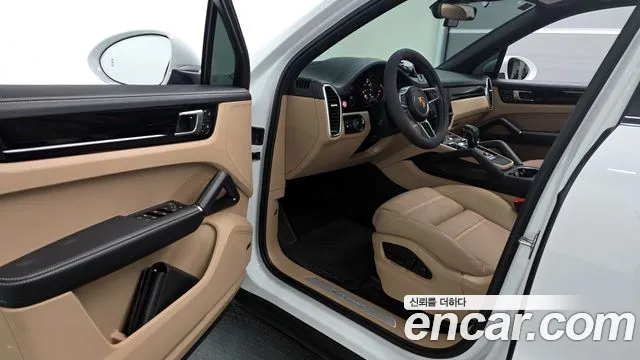 Porsche Cayenne 2022