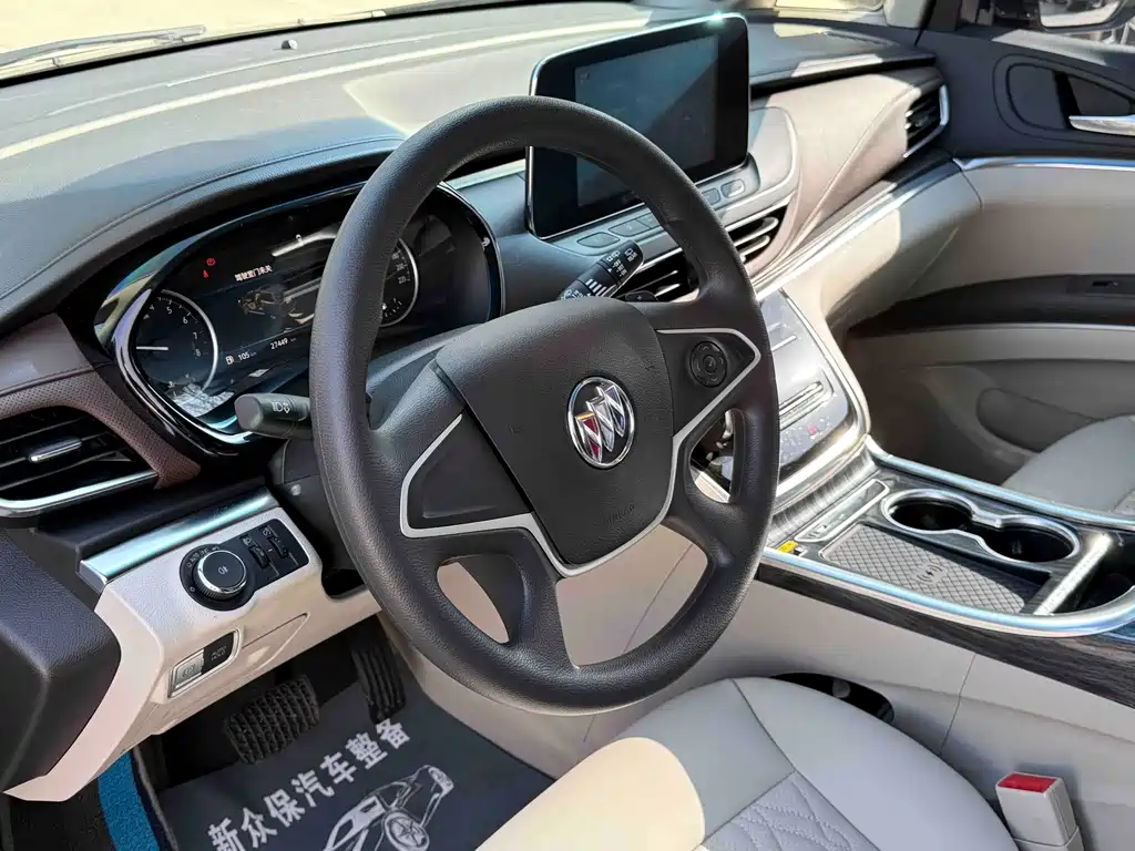 Buick GL8 2025