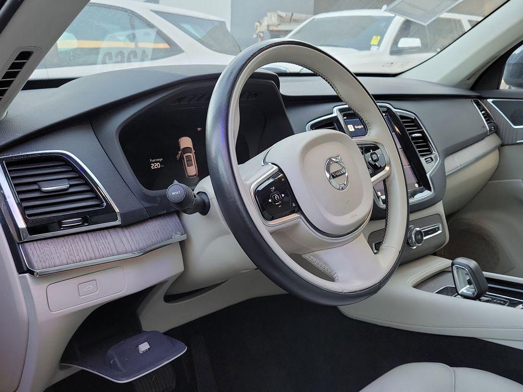 Volvo XC90 2023