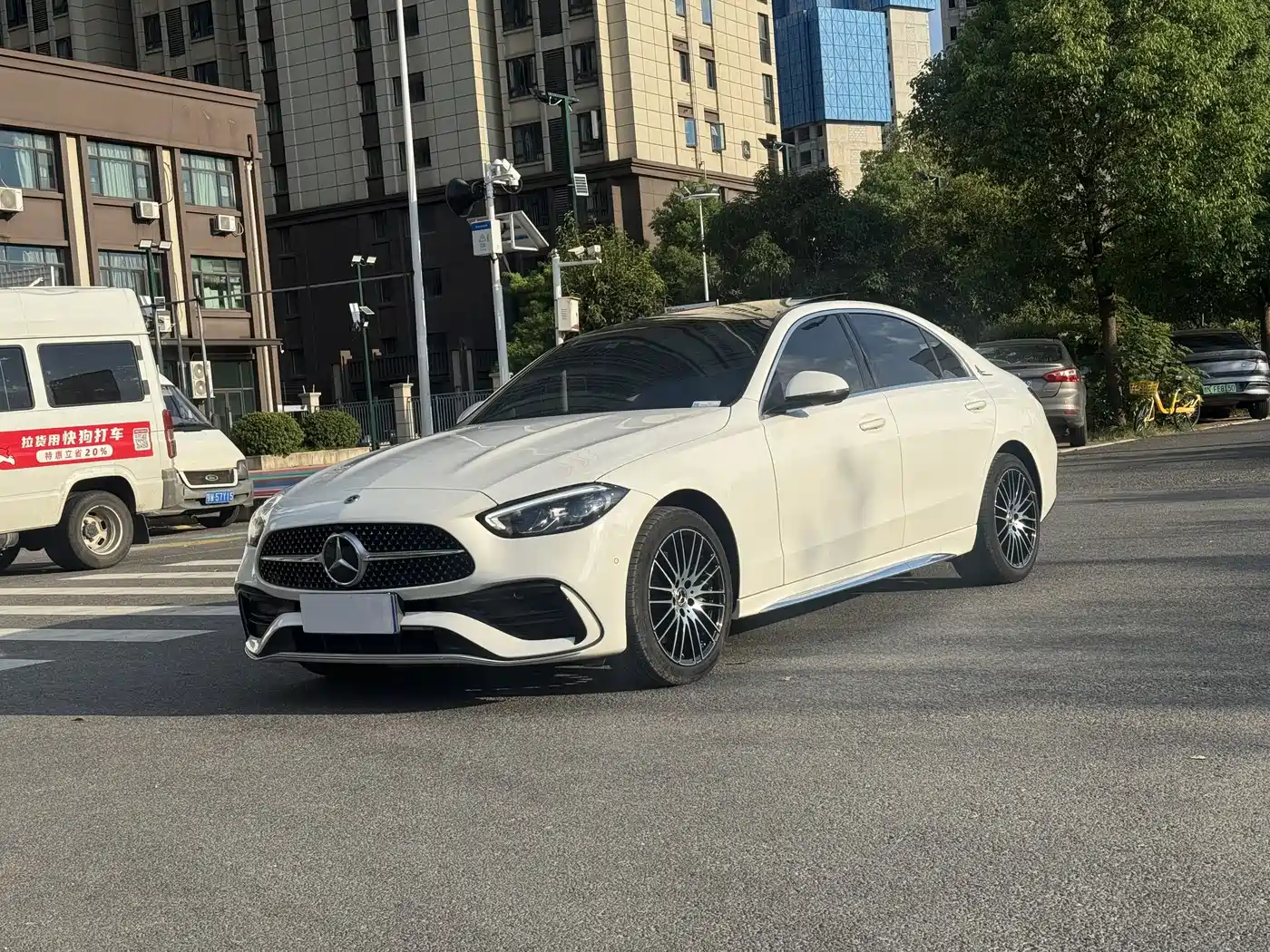 Mercedes-Benz C-Класс 2024