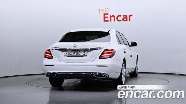 Mercedes-Benz E-Класс 2020