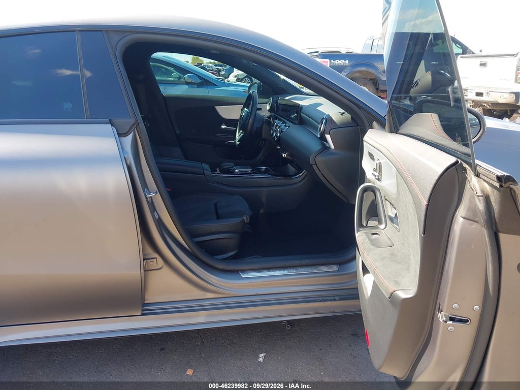 Mercedes-Benz CLA 2022