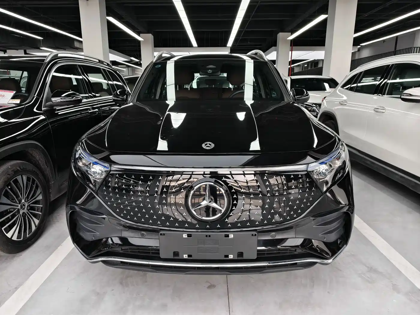 Mercedes-Benz EQB 2025