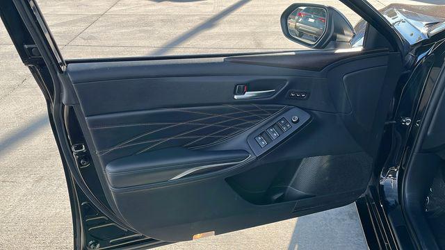 Toyota Avalon 2021