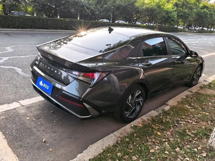 Hyundai Elantra 2026