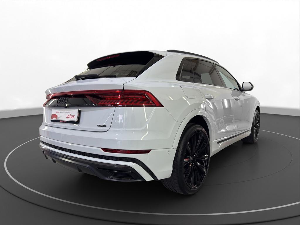 Audi Q8 2023