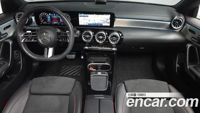 Mercedes-Benz CLA 2024
