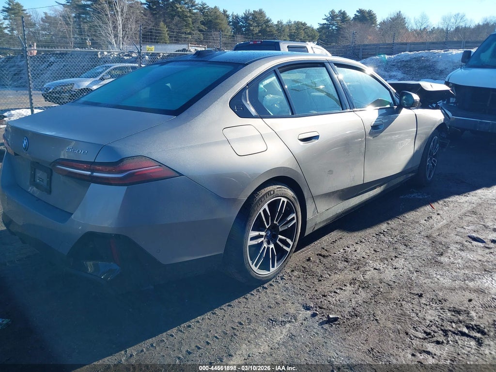 BMW 550 2025