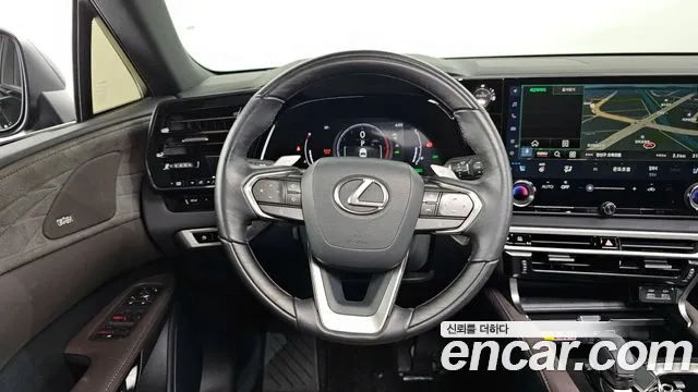 Lexus RX 2024