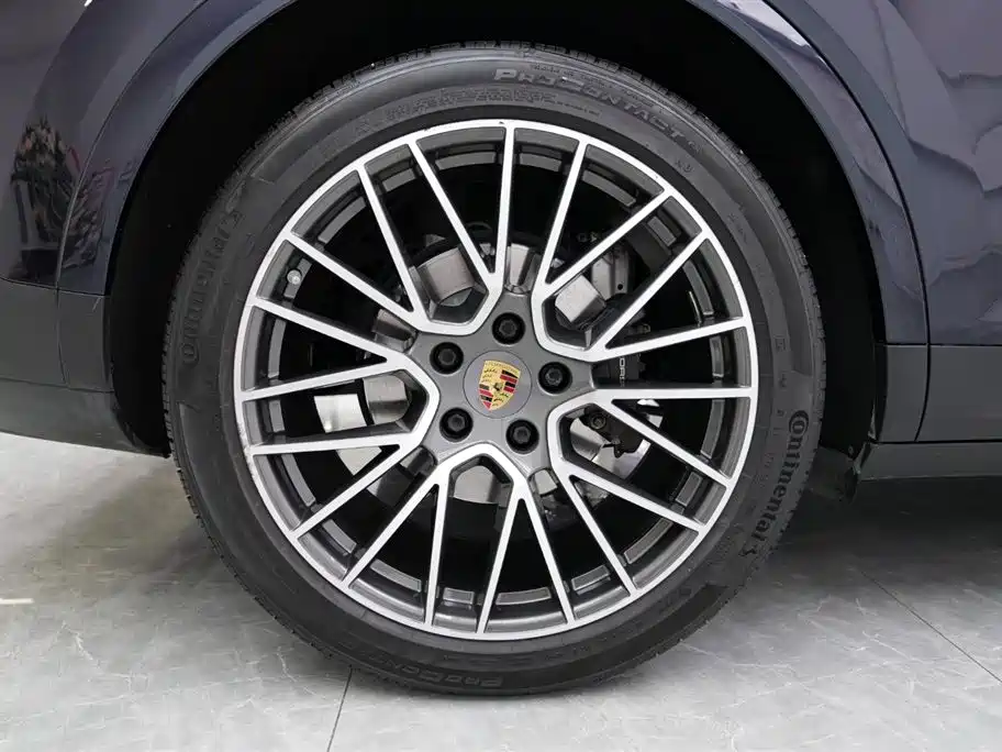 Porsche Cayenne 2022