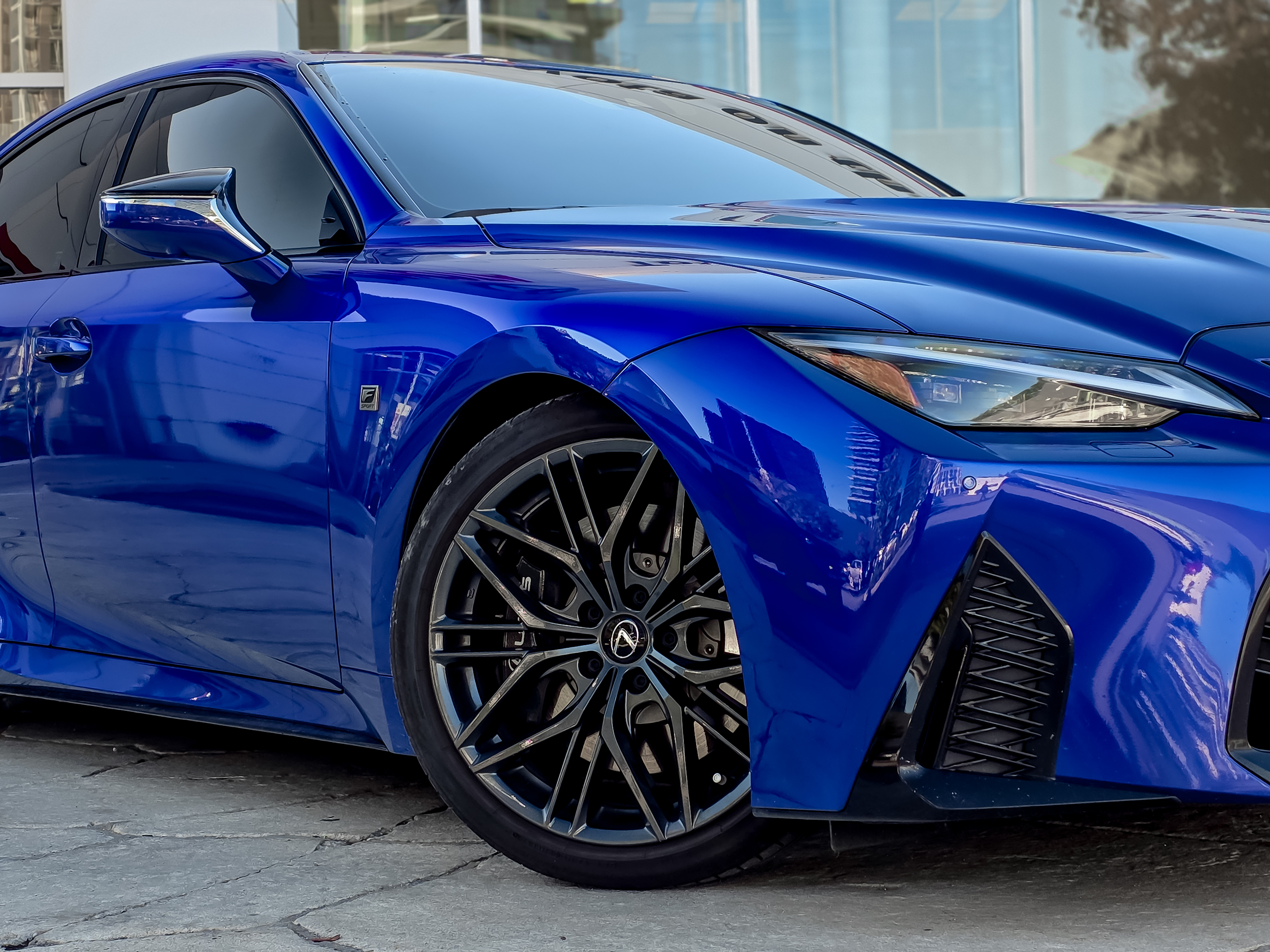 Lexus IS 2023