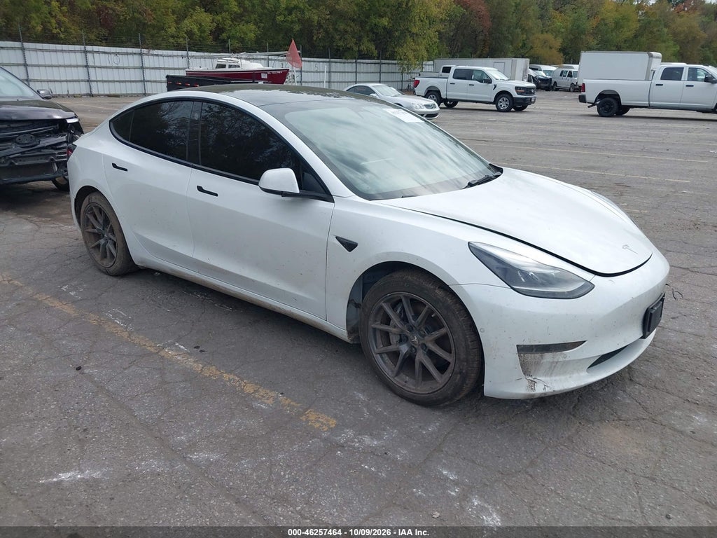 Tesla Model 3 2022