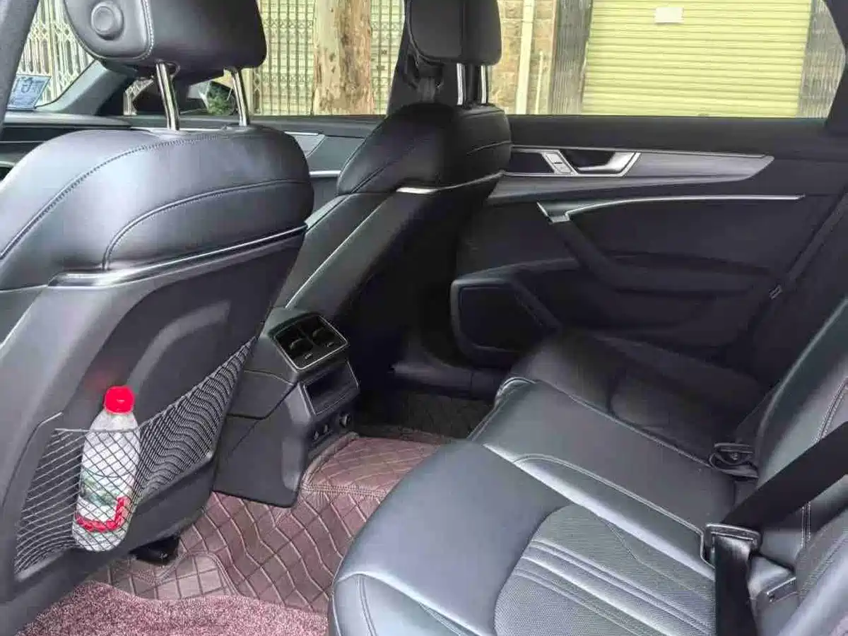 Audi A6 2025