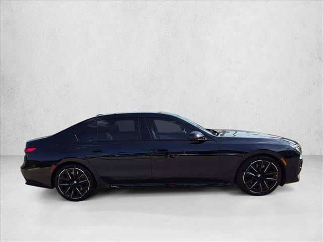 BMW 740 2023