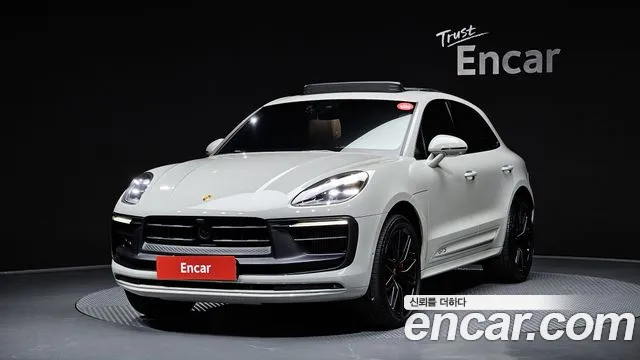Porsche Macan 2022