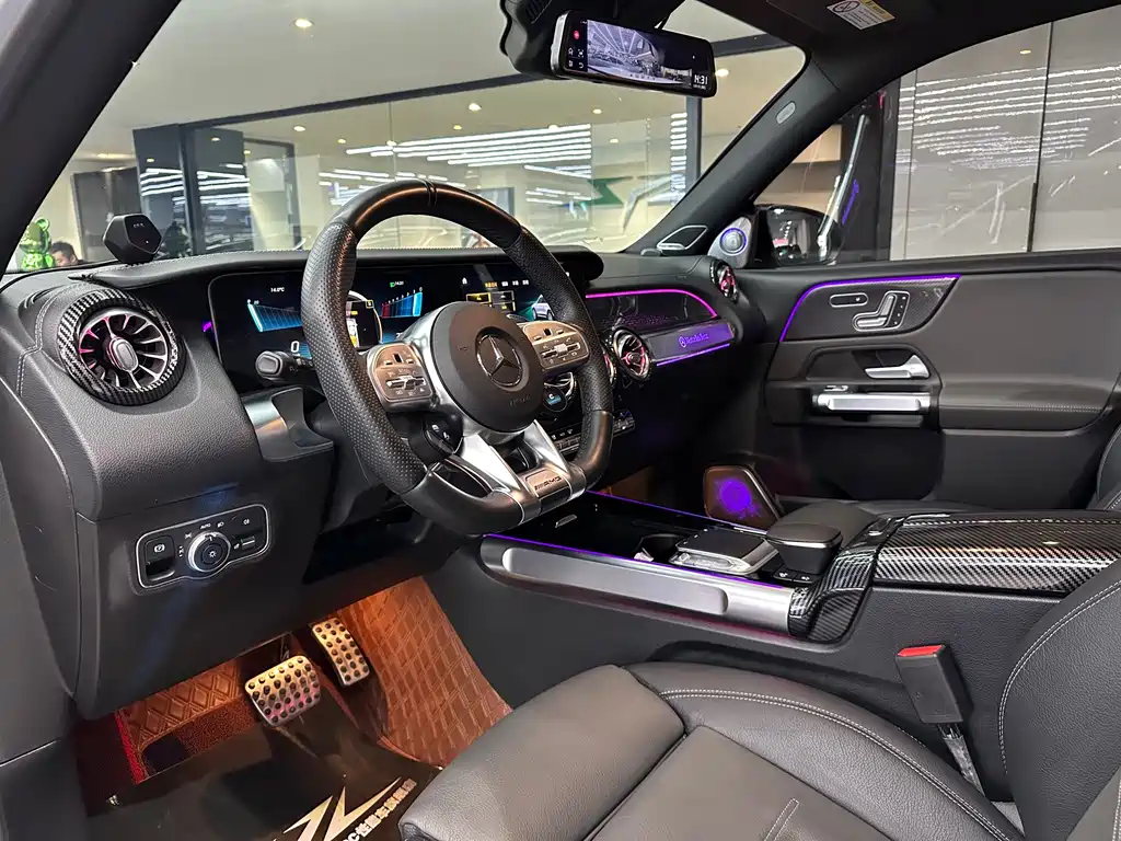 Mercedes-Benz GLB AMG 2021