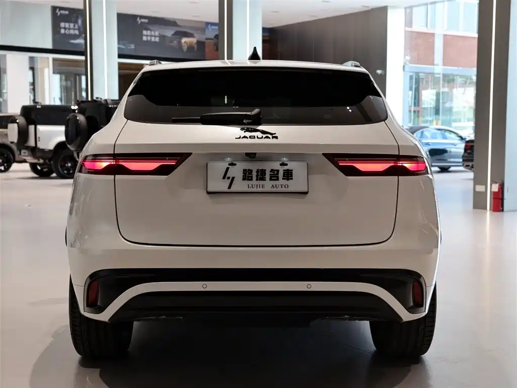 Jaguar F-Pace 2024