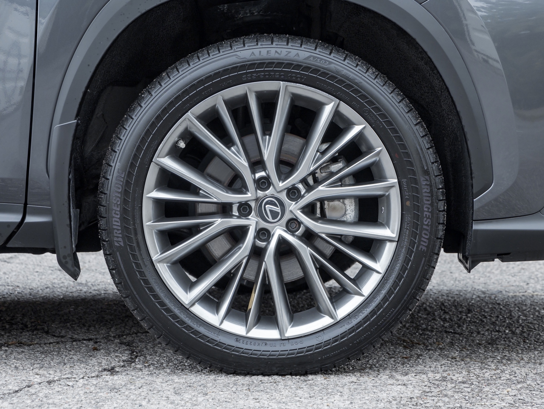 Lexus NX 2023