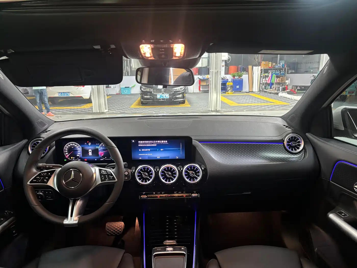 Mercedes-Benz GLA 2024