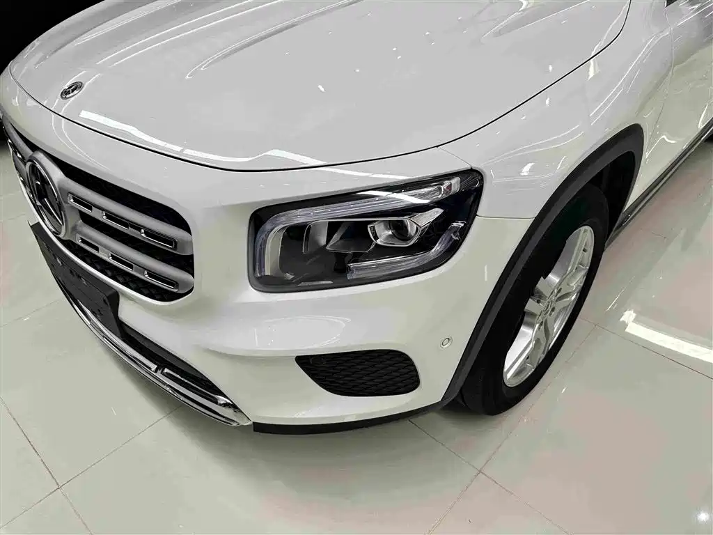 Mercedes-Benz GLB 2021