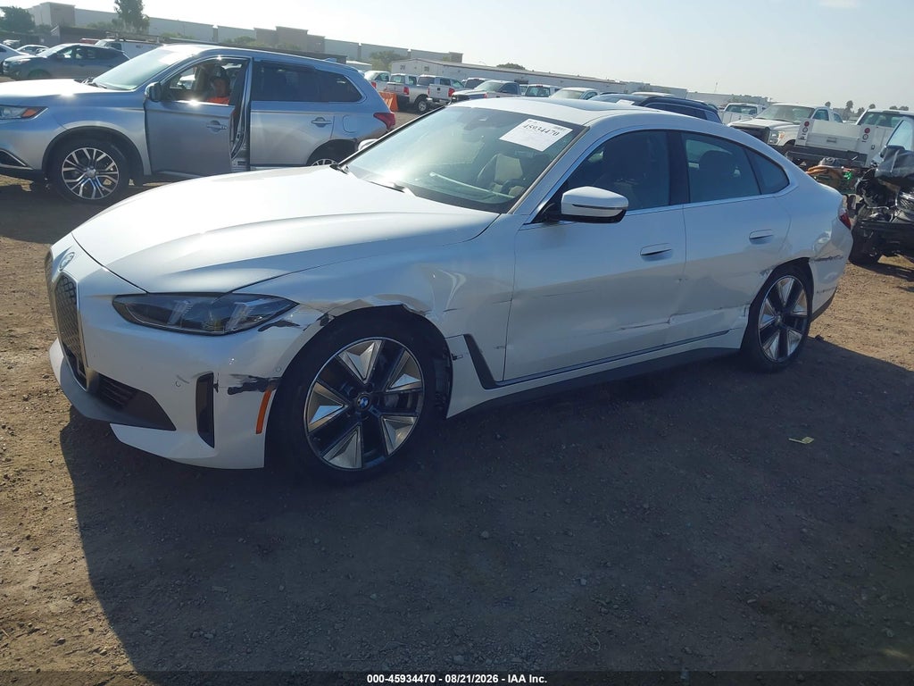 BMW i4 2025