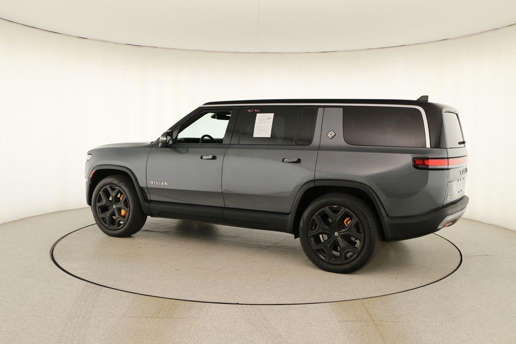 Rivian R1S 2024