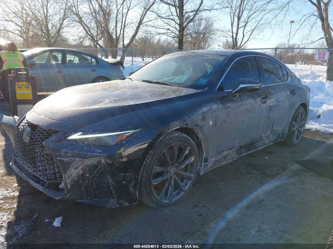 Lexus IS 2024