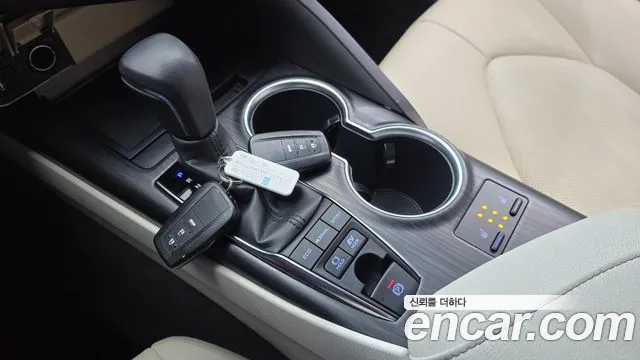 Toyota Camry 2023